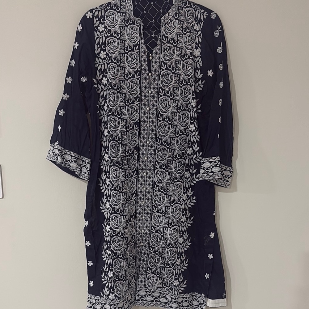 Navy and White Embroidered 3 pc suit size L semi formal